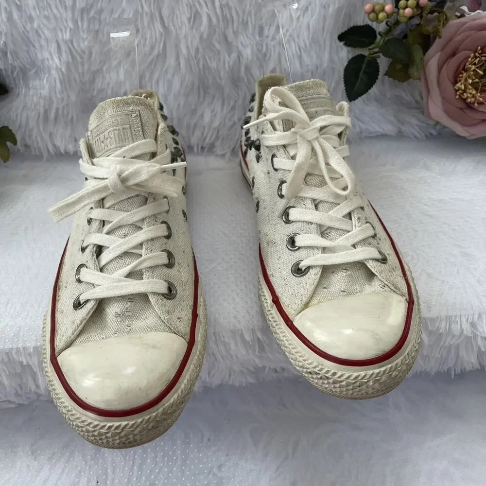Converse All Star Studded Low Top Canvas Sneakers Women’s US 8 White Casual